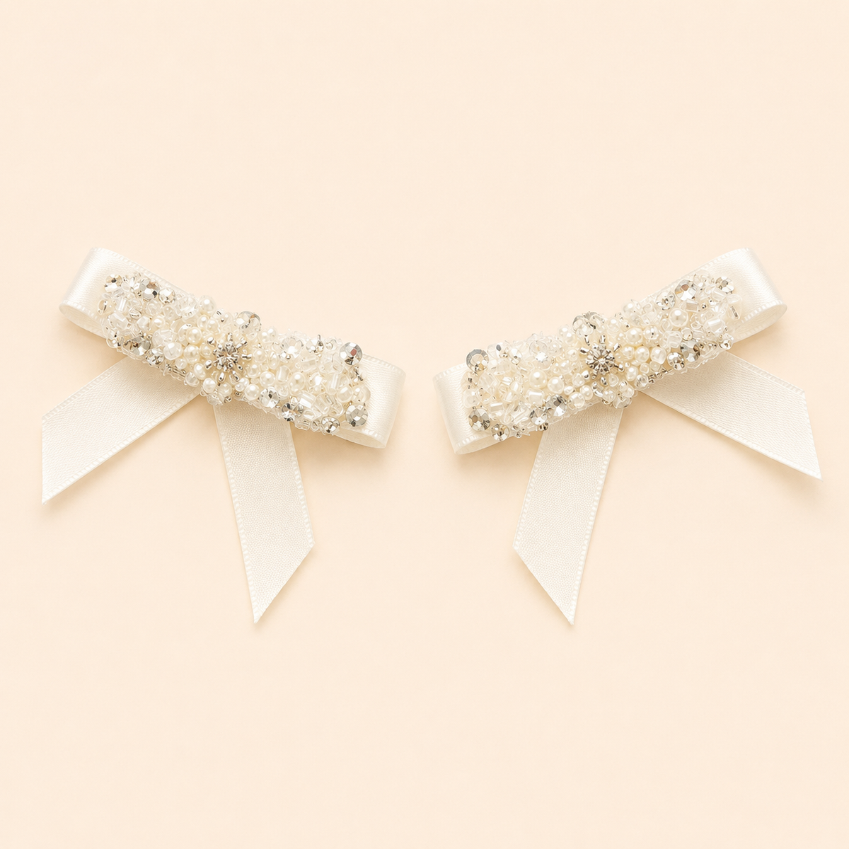 Embellished Small Bows - Finishing Touches™